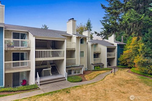 b102-9494 Redmond Woodinville Rd Ne, Redmond, WA, 98052-3666 | Card Image