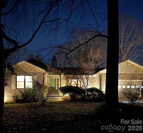 5216 Bethel Church Rd, Hickory, NC, 28602-8285 | Card Image