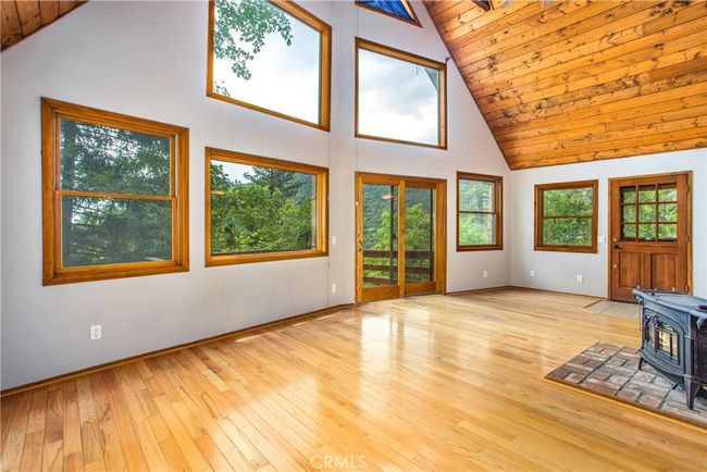 6429 Cedar Ct, House other with 3 bedrooms, 2 bathrooms and 2 parking in Angelus Oaks CA | Image 11