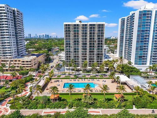 apt-309-2625 Collins Ave, Miami Beach, FL, 33140-4747 | Card Image