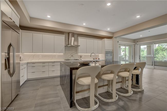 UNIT-201 - 9140 Las Manaitas Ave, Condo with 3 bedrooms, 3 bathrooms and null parking in Las Vegas NV | Image 12