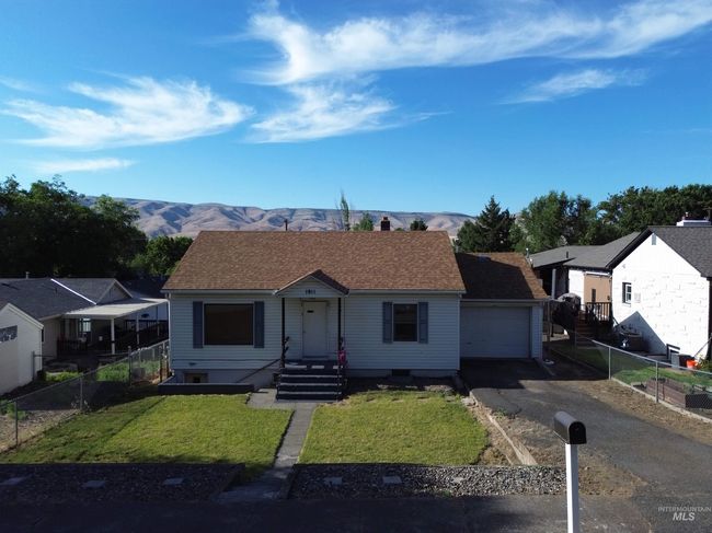1811 17 Th Ave, Home with 4 bedrooms, 2 bathrooms and 4 parking in Lewiston ID | Image 4