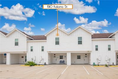 15110 Kokomo Drive, Townhouse with 3 bedrooms, 3 bathrooms and null parking in Corpus Christi TX | Image 1