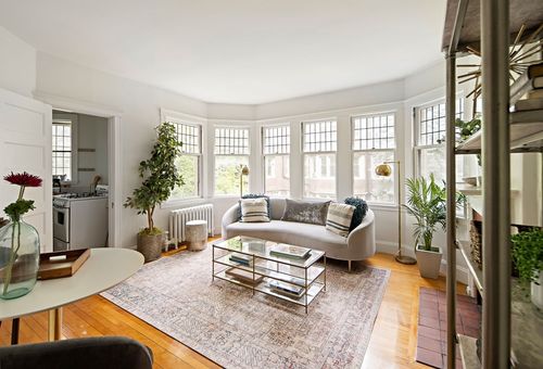 apt-202-10 Dana St, Cambridge, MA, 02138-5400 | Card Image