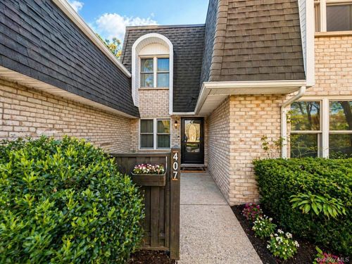 407 Birchwood Rd, Medford, NY, 11763-1231 | Card Image