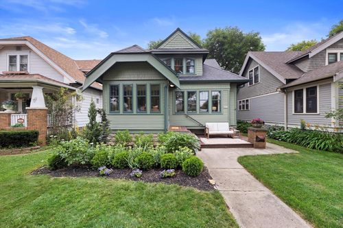 4462 N Morris Boulevard, Shorewood, WI, 53211 | Card Image