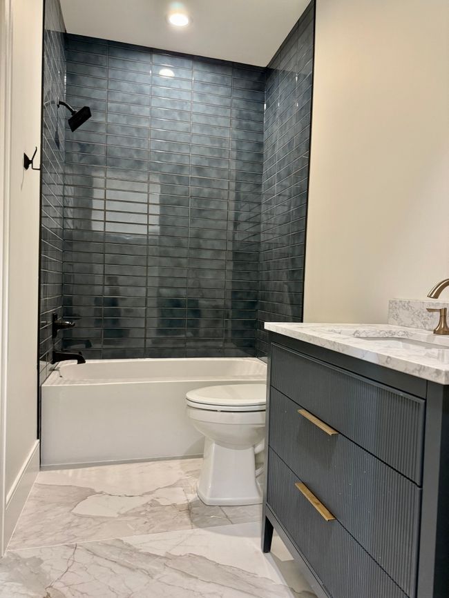 552 S Stocks Rd, House other with 4 bedrooms, 4 bathrooms and null parking in Summit WI | Image 43