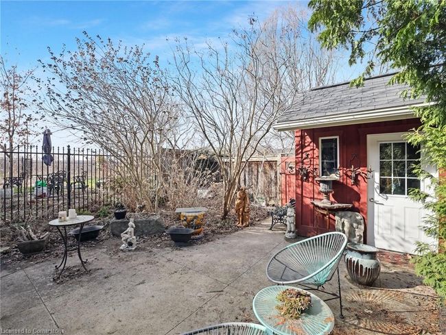 80 Ferrie St W, House other with 2 bedrooms, 2 bathrooms and 1 parking in Hamilton ON | Image 28