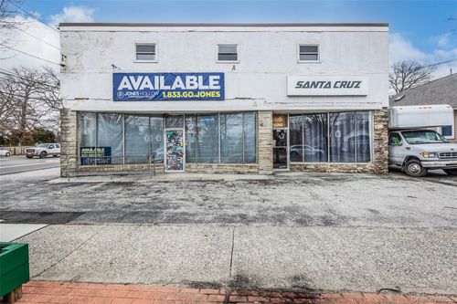 213 Higbie Ln, West Islip, NY, 11795-2809 | Card Image