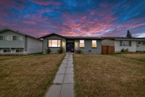 6216 5 Ave Se, Calgary, AB, T2A4K7 | Card Image