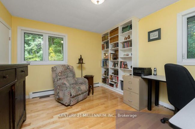 1264 Olde Base Line Rd, House other with 3 bedrooms, 2 bathrooms and 10 parking in Terra Cotta ON | Image 25