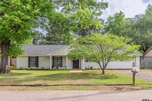 134 Park Dr, Longview, TX, 75601-5927 | Card Image