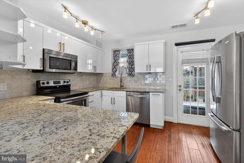 unit-a-2800 S Wakefield St, ARLINGTON, VA, 22206-1111 | Card Image