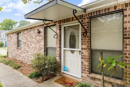 15465 Summerwood Ave, Baton Rouge, LA, 70817-1544 | Card Image