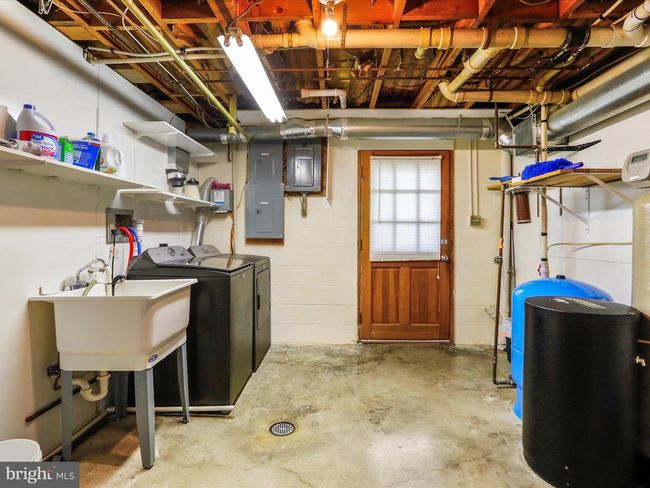 129 Fox Ridge Dr, House other with 3 bedrooms, 3 bathrooms and null parking in MAURERTOWN VA | Image 31