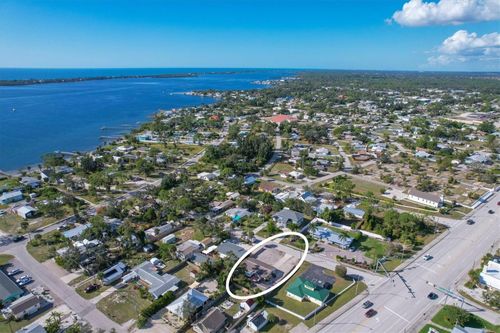 25 1st Ave, Englewood, FL, 34223-3658 | Card Image