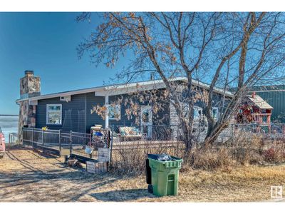 6822 50 Ave, House other with 2 bedrooms, 1 bathrooms and 4 parking in Lac Ste. Anne County AB | Image 3