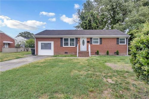 242 Bannon Ct, Hampton, VA, 23666-3707 | Card Image