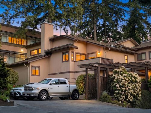 103-12757 16 Ave, Surrey, BC, V4A1N2 | Card Image