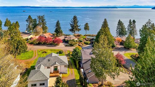 82 Montgomery Ln, Port Ludlow, WA, 98365-9666 | Card Image