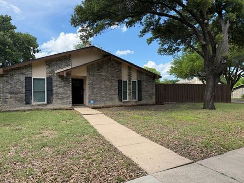 1401 Cross Bend Rd, Plano, TX, 75023-6712 | Card Image