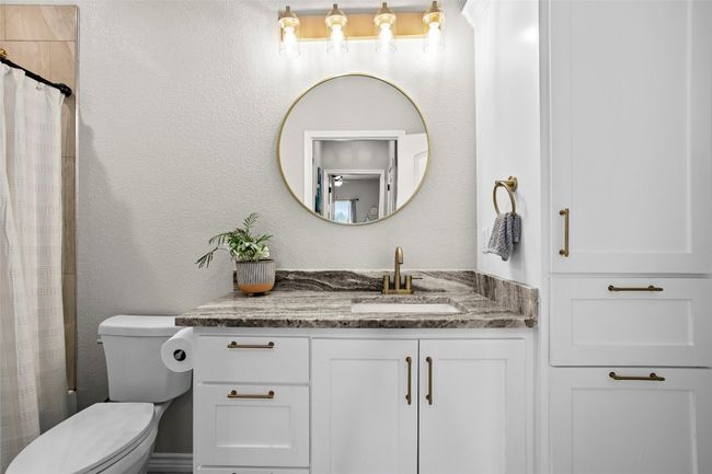 1115 Private Road 8022, House other with 3 bedrooms, 2 bathrooms and 2 parking in Lincoln TX | Image 35