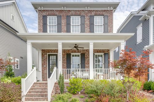 2030 Erwin St, Franklin, TN, 37064-1876 | Card Image