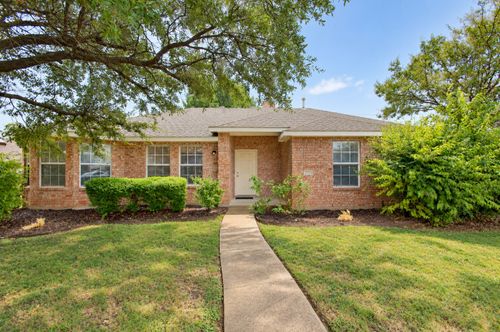 2040 Garden Crest Lane, Dallas, TX, 75232 | Card Image