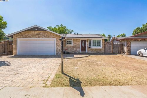 366 War Admiral Ave, San Jose, CA, 95111-2759 | Card Image