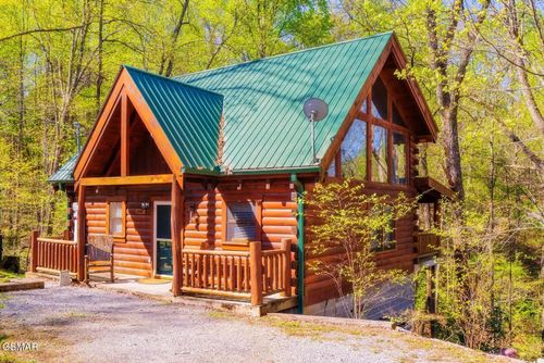 2449 Cedar Pass, Sevierville, TN, 37876 | Card Image