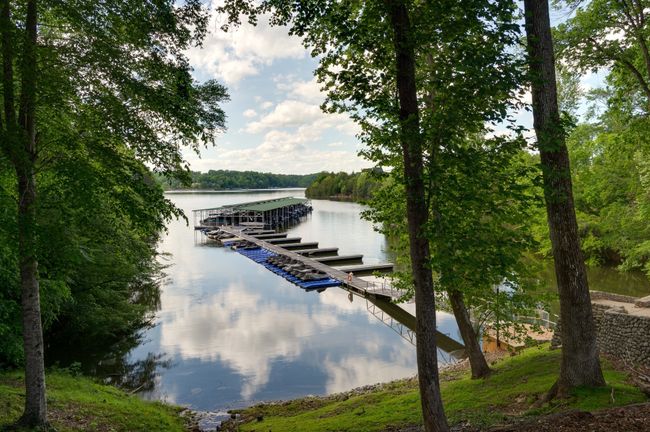 Deeded boat slips behind clubhouse | Image 20