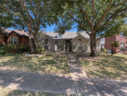 2737 Windswept Ln, Mesquite, TX, 75181-2631 | Card Image