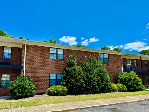 apt-6-3311 Landmark St, Greenville, NC, 27834-6601 | Card Image