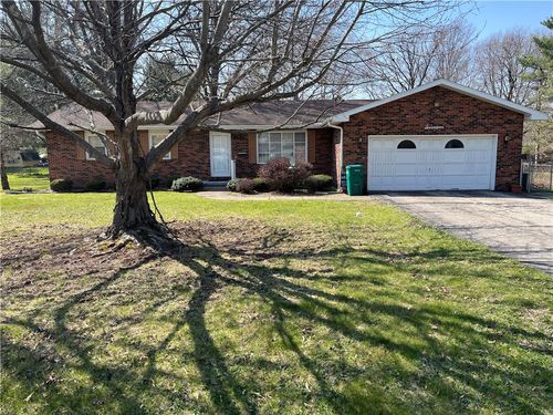 17 Montez Drive, Decatur, IL, 62526 | Card Image