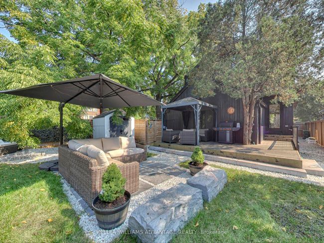 854 Royal York Rd, House other with 3 bedrooms, 3 bathrooms and 5 parking in Etobicoke ON | Image 32