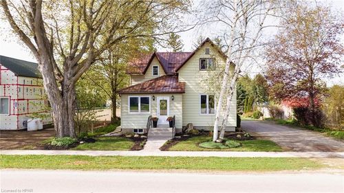 37 Albert St, Dungannon, ON, N0M1R0 | Card Image