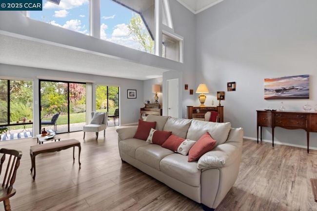APT-1 - 1244 Singingwood Ct, Townhouse with 2 bedrooms, 2 bathrooms and 1 parking in Walnut Creek CA | Image 5