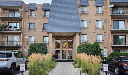 apt-415-931 W Arquilla Dr, Glenwood, IL, 60425-1148 | Card Image
