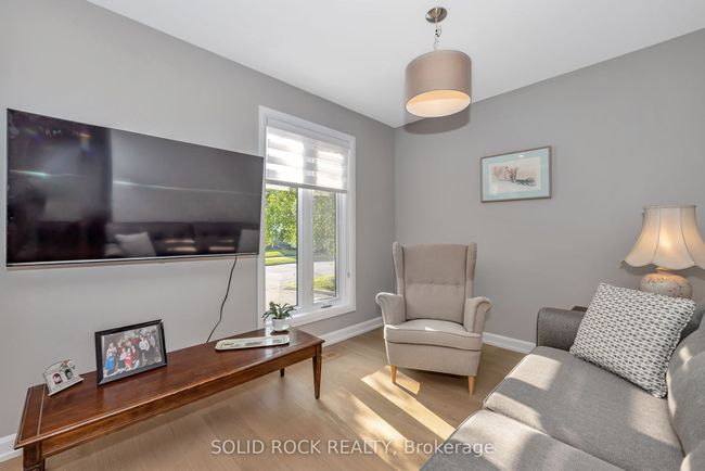 1229 Erindale Dr, House other with 4 bedrooms, 2 bathrooms and 3 parking in Ottawa ON | Image 10