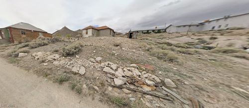 566 N South St, Tonopah, NV, 89049 | Card Image