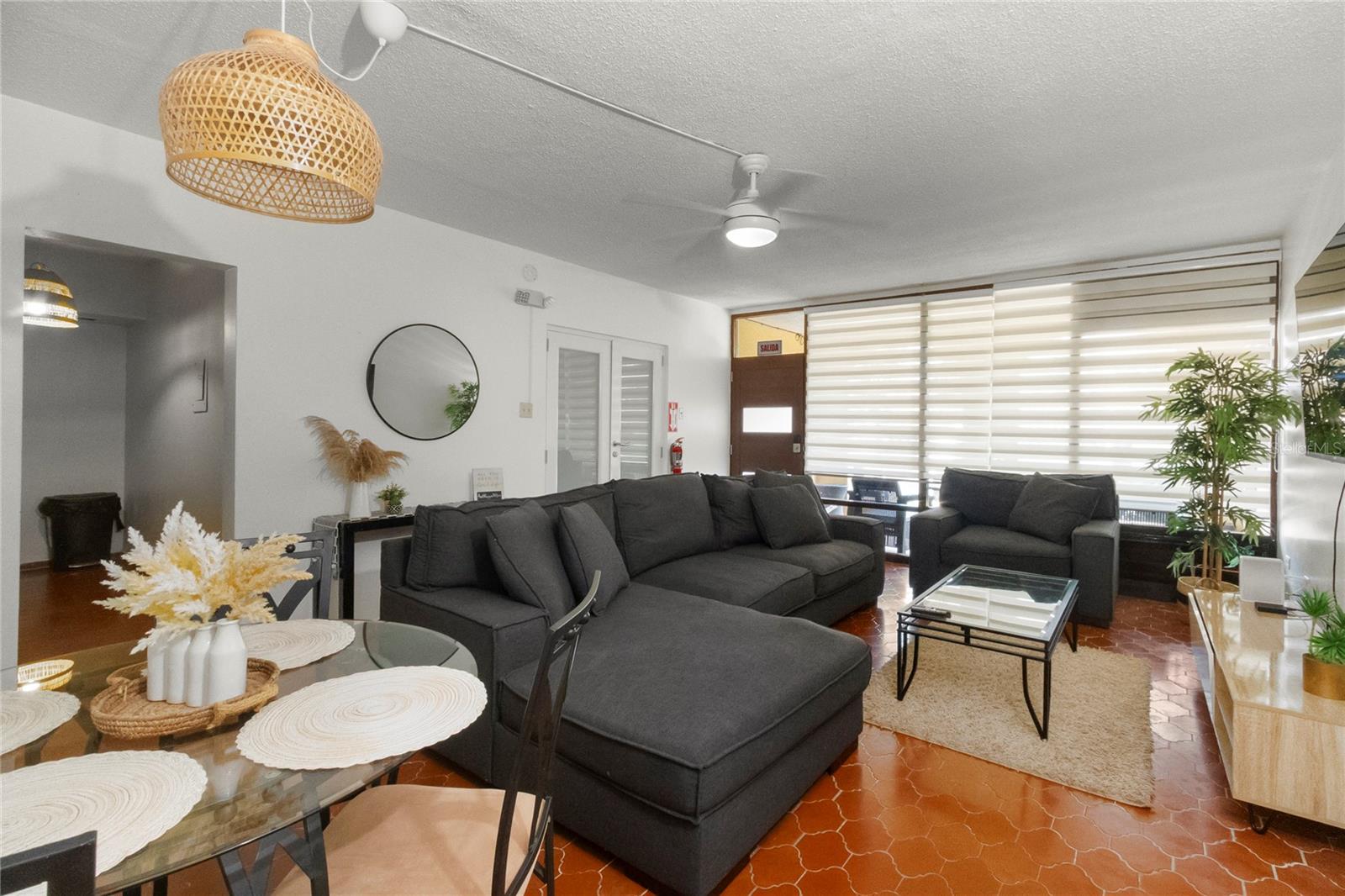 Residential en venta en HUMACAO, 100 CANDELERO DR., 1063 m²