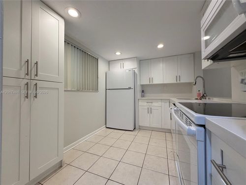 203-8015 Sw 107th Ave, Miami, FL, 33173-4805 | Card Image