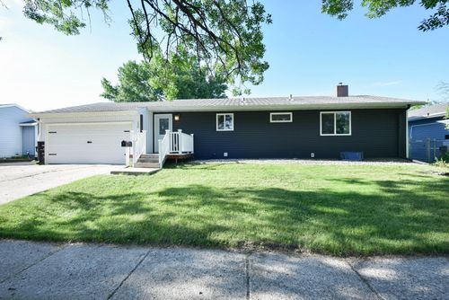 120 8th Ave E, West Fargo, ND, 58078-2916 | Card Image