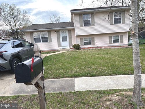 10810 Hollaway Dr, UPPER MARLBORO, MD, 20772-4704 | Card Image