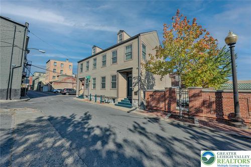 32a-32 S Sitgreaves St, EASTON, PA, 18042-3616 | Card Image