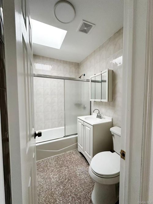 3fl-14206 Horace Harding Expy, Flushing, NY, 11367-1219 | Card Image