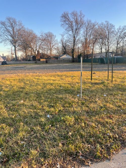 1022 Us Highway 1, Avenel, NJ, 07001-1546 | Card Image