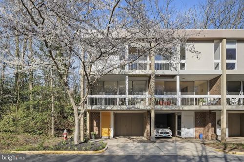 11526 Maple Ridge Rd, RESTON, VA, 20190-3603 | Card Image