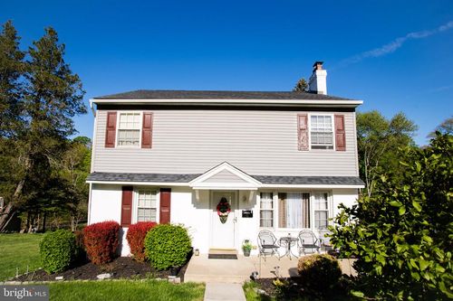 45 Radnor Dr, NEWTOWN SQUARE, PA, 19073-4270 | Card Image