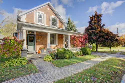 {{alt}} | Card Image